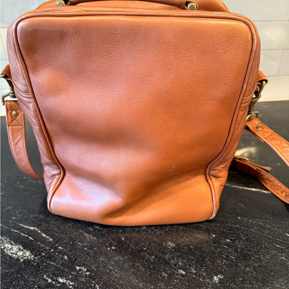 Brown Leather Messenger Bag with Adjustable Strap, Great for Travel or Everyday - Picture 4 of 14
